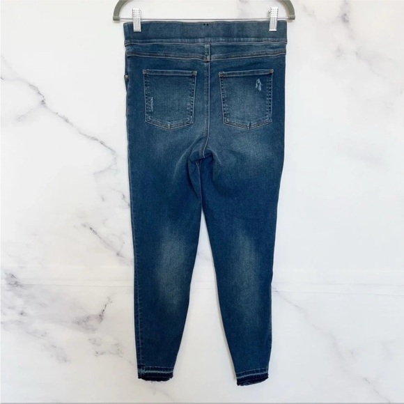 NWT SPANX Distressed Ankle Skinny Jeans in
Medium Wash Sz S - Picture 4 of 5